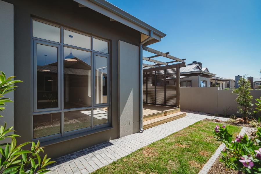 3 Bedroom Property for Sale in Kraaibosch Western Cape